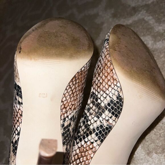 Marc fisher side 8.5 shoe - Picture 5 of 6